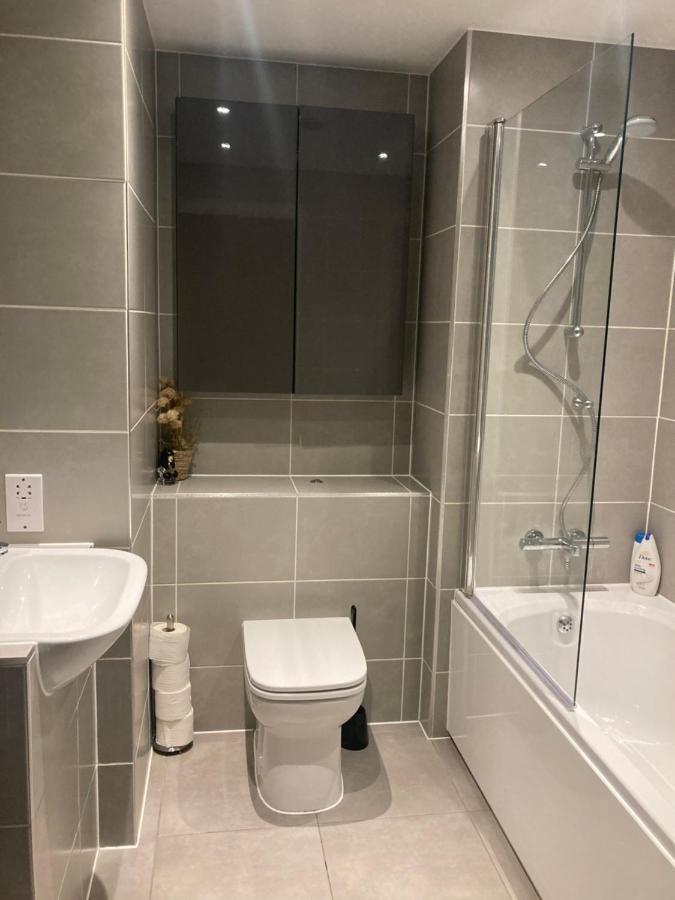 Canal View 1 Bed Apartment In Zone 1 London Exterior foto